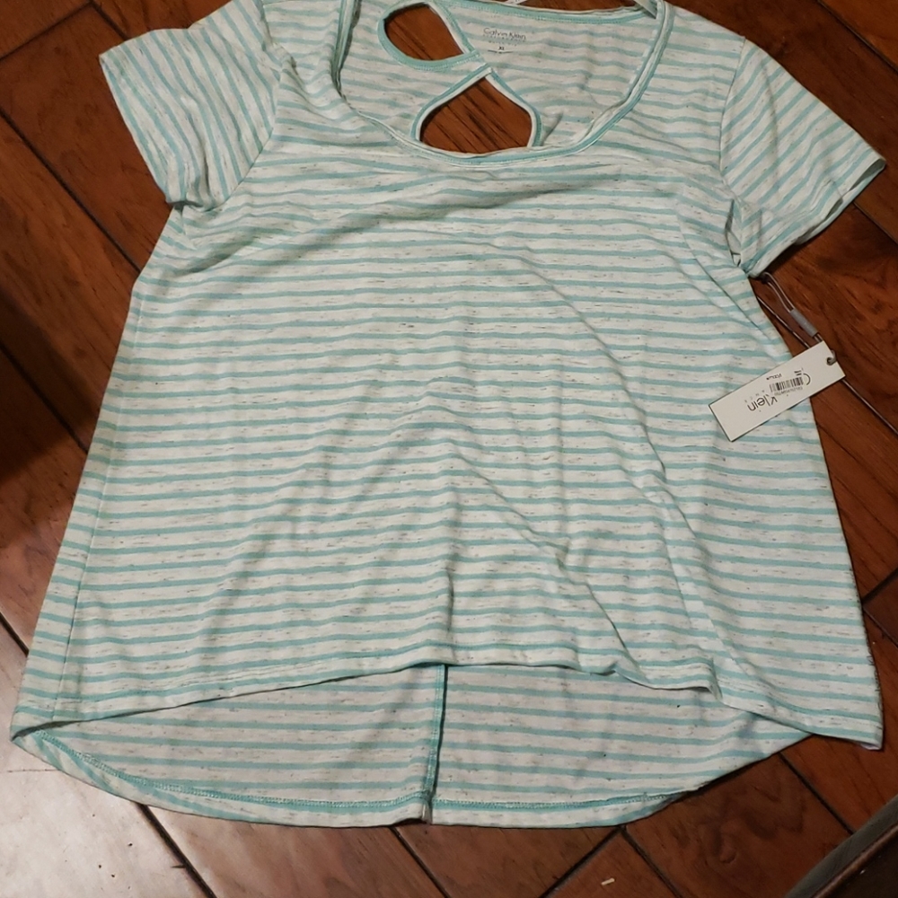 Calvin Klein performance tee w open back